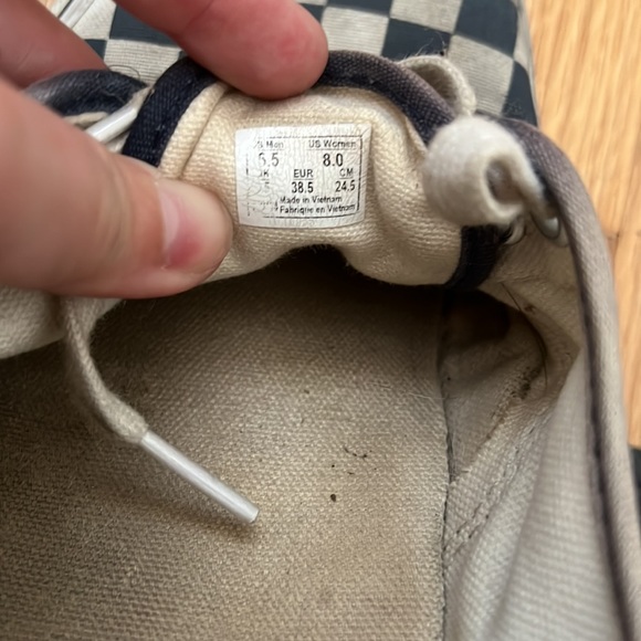 Worn in Vans! - Picture 4 of 4